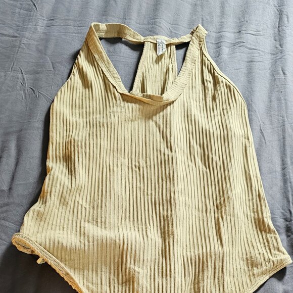 Free people - Picture 1 of 2